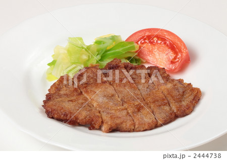肉料理 2444738