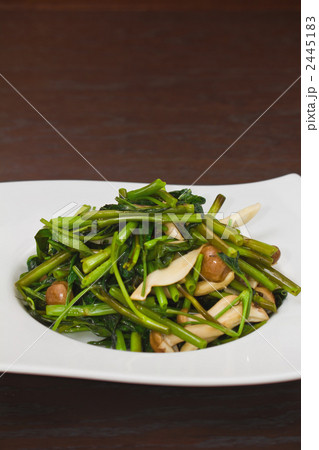 季節の青菜のニンニク炒め 季節の青菜のニンニク炒め 2445183