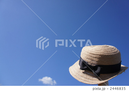 夏イメージ（麦わら帽子） 2446835