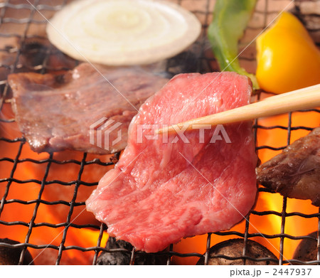 焼肉 2447937