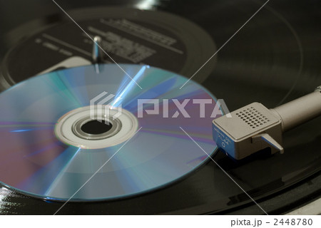 レコードプレーヤー、レコードとCD-R 2448780