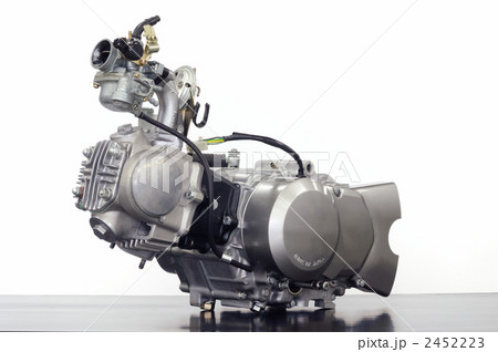 バイクのエンジン単体 2452223