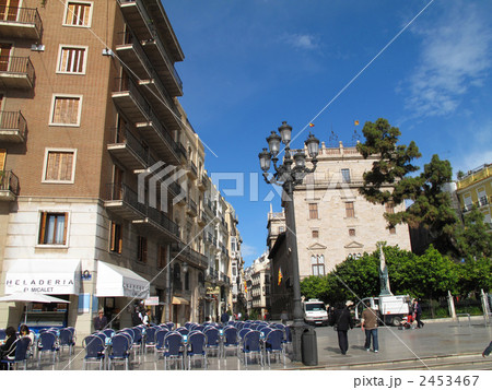 バレンシアのビルヘン広場 2453467