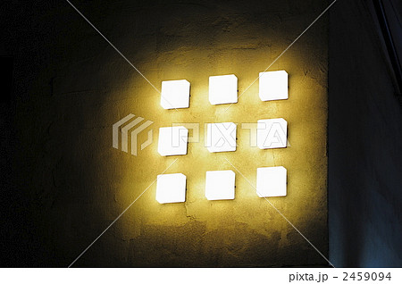 ビル外壁のブラケットライト ビル外壁のブラケットライト 2459094