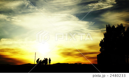 夕方 影 友達の写真素材 [2480233] - PIXTA