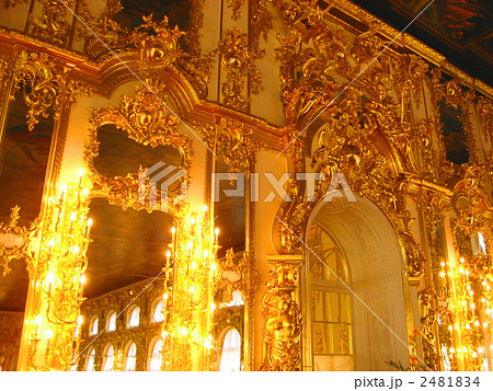 ロシア サンクト ペテルブルグ エカテリーナ宮殿の大広間の写真素材