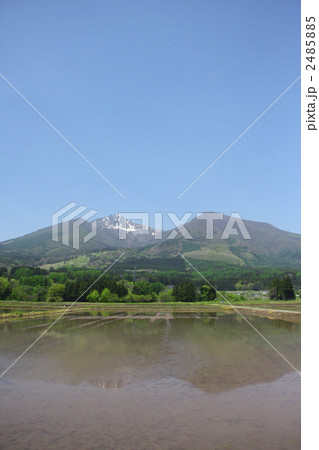 春の磐梯山 春の磐梯山 2485885