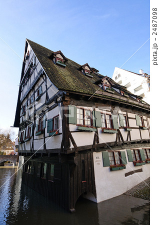 ドイツ　ウルム　Schiefes Haus 2487098