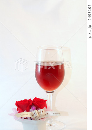 ワインとプレゼント 2493102