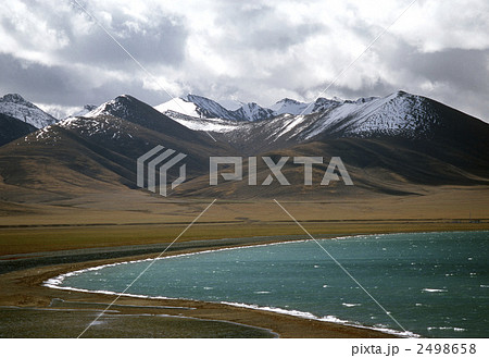 塩水湖 ナムツォ 自然の写真素材