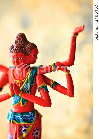 極彩色の阿修羅像の写真素材