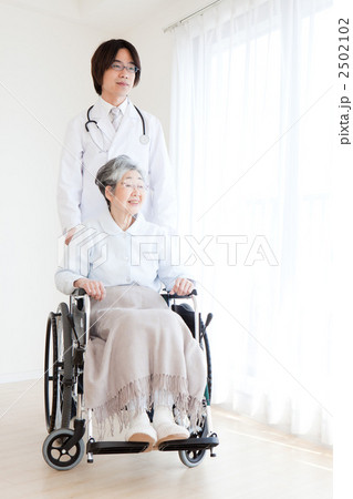 2502102
