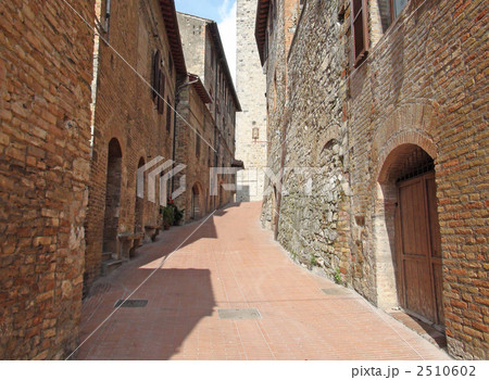 サン・ジミニャーノの路地 2510602