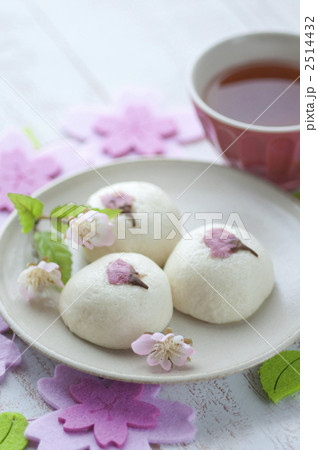 桜饅頭の写真素材