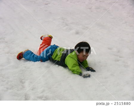 初めての雪遊び 2515880
