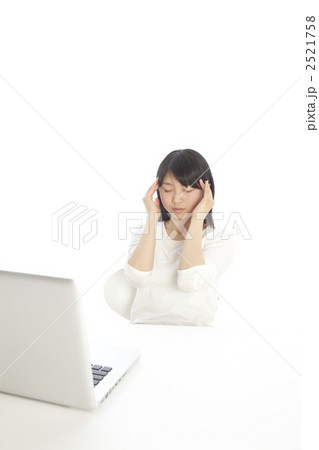 2521758