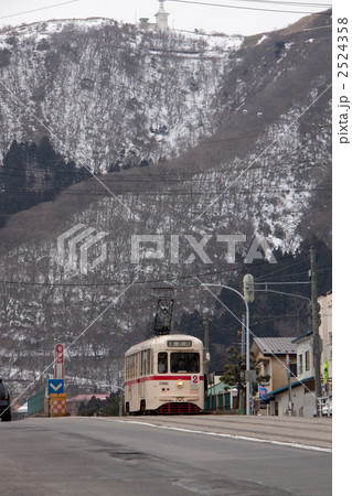 函館市電　1000型(1006号）運転最終日　2系統青柳町電停にて 2524358
