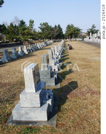 お墓参り お墓参り 2526419