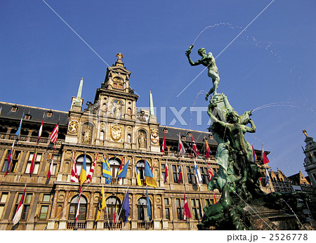 アントワープのグローテマルクト 2526778