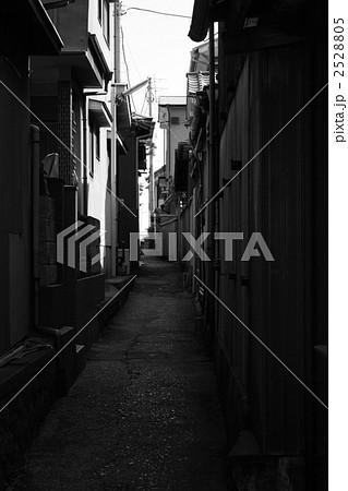 人気のない路地 人気のない路地 2528805