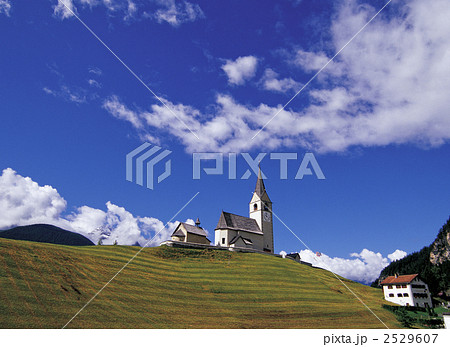 丘の上の教会 2529607