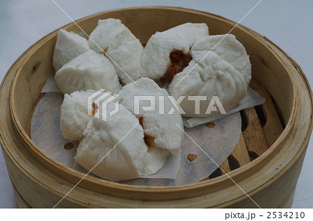 飲茶（点心）の蒸し饅頭 2534210