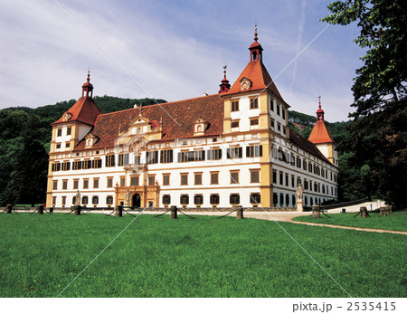 エッゲンベルク城　グラーツ郊外 2535415