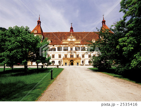 エッゲンベルク城　グラーツ郊外 2535416