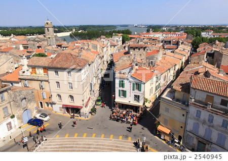 アルルの旧市街 アルルの旧市街 2540945