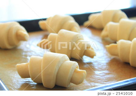 クロワッサン 発酵 パン 調理 クロワッサン 発酵 パン 調理 2541010