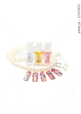 ネイル用品とパール 2543932