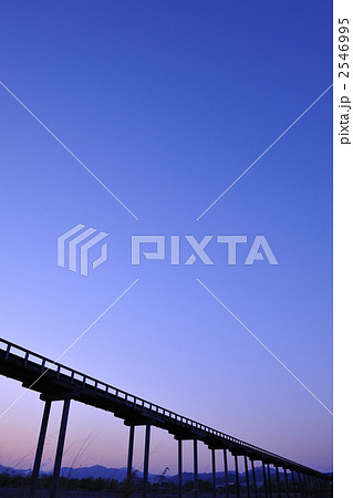大井川の蓬莱橋 大井川の蓬莱橋 2546995