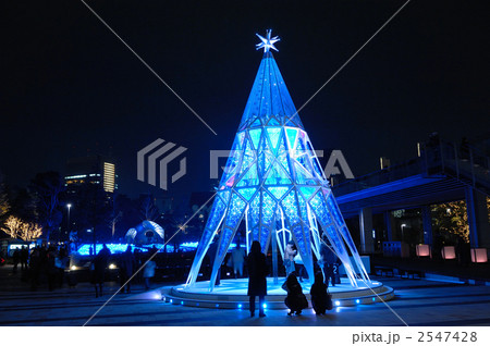 東京ミッドタウンのクリスマスツリー 2547428