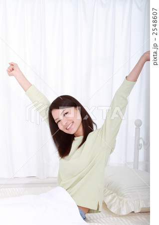 寝室の女性 2548607