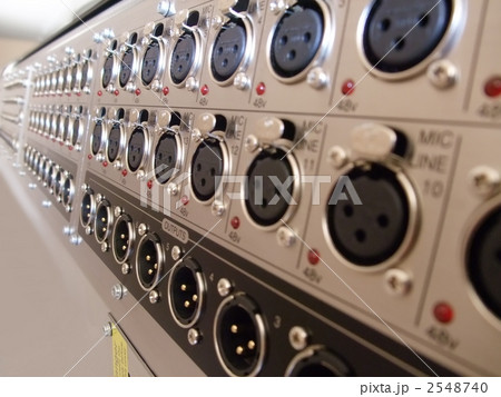 ミキサーの入出力端子 2548740