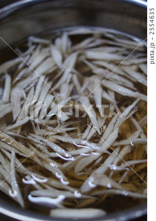 ささがき牛蒡のあく抜き ささがき牛蒡のあく抜き 2554635