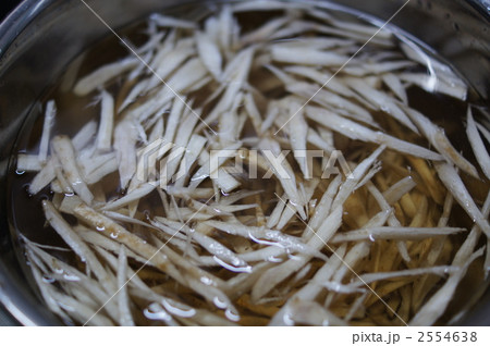 ささがき牛蒡のあく抜き 2554638