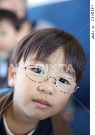 パチリ パチリ 2560137