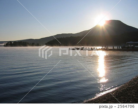 阿寒湖の日の出 阿寒湖の日の出 2564706