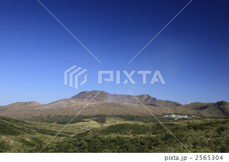 秋の阿蘇山 2565304