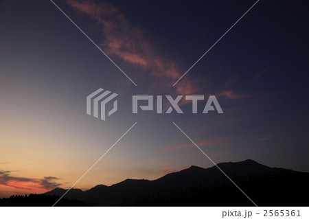 阿蘇山の夕焼け 2565361