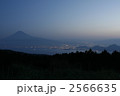 2566635