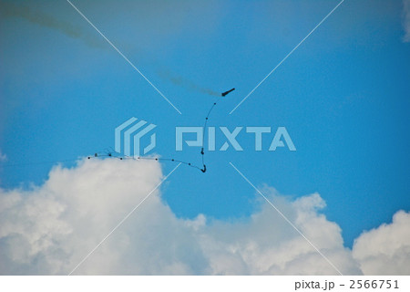 「92式地雷原処理用ロケット弾」発射（東富士演習場畑岡地区／静岡県御殿場市） 2566751