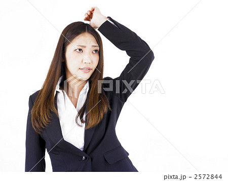 困る女性 困る女性 2572844