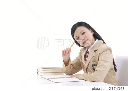 悩む女子高生 悩む女子高生 2574363
