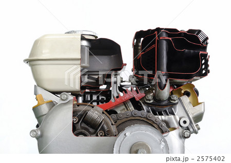 汎用エンジンのカットモデル 2575402
