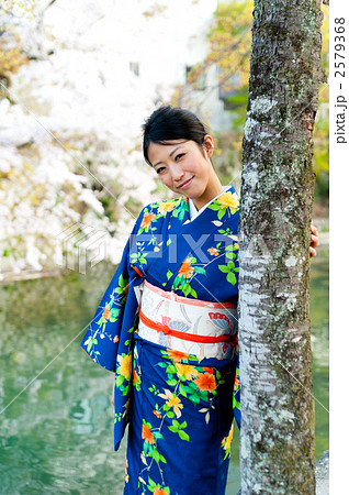 桜 着物 女性 桜 着物 女性 2579368
