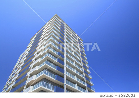 青空とマンション 2582603