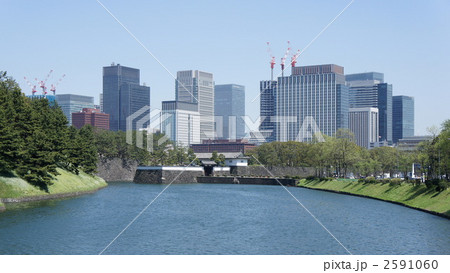 桜田門と丸の内ビル街 2591060