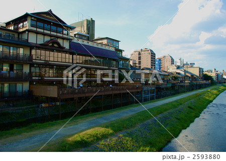 夏の鴨川(京都市) 夏の鴨川(京都市) 2593880